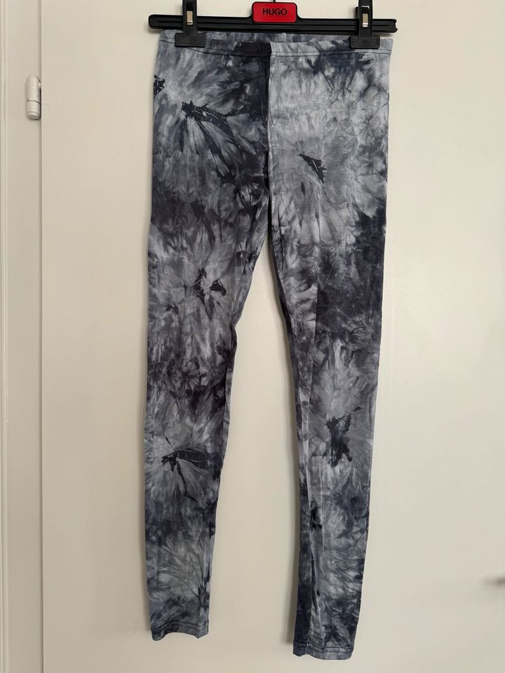 Damen Janina Sport Leggings, grau, Größe 36 in Marktoberdorf