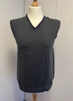 Tommy Hilfiger Pullunder Gr. M Baumwolle grau Pullover Cardigan Nordrhein-Westfalen - Dörentrup Vorschau