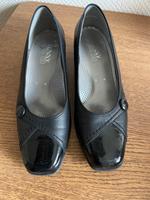 Schwarze Pumps Berlin - Tempelhof Vorschau