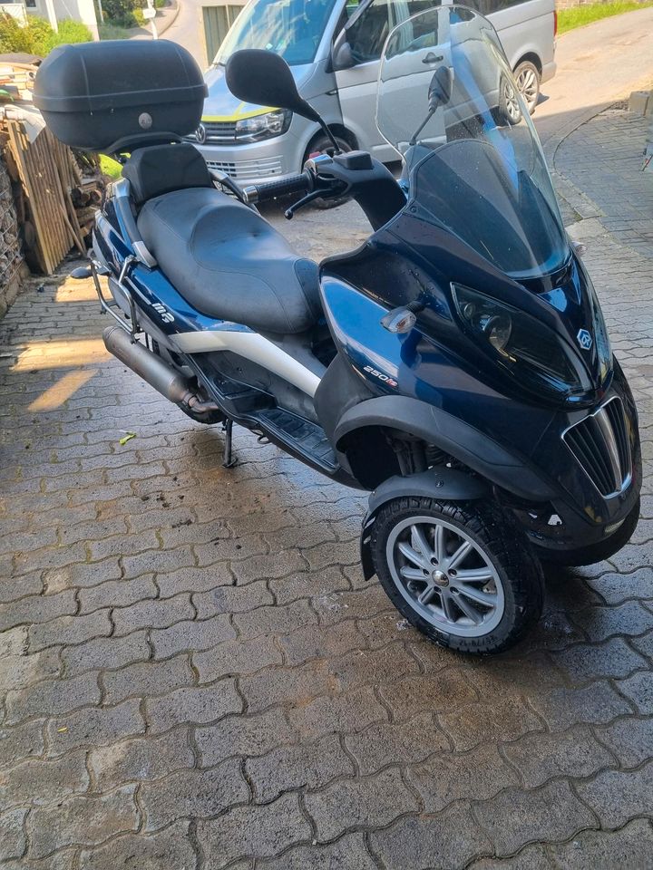 Piaggio mp3  250 cc mit Autoführerschein fahren in Lüdenscheid