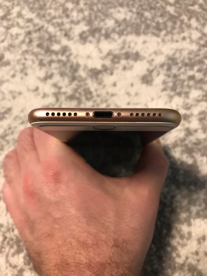 iPhone 8 Rosé Gold 64GB in Eppelborn