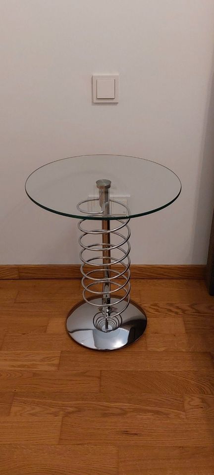 Design Beistelltisch aus Glas und Edelstahl - Spiralbein in Düsseldorf