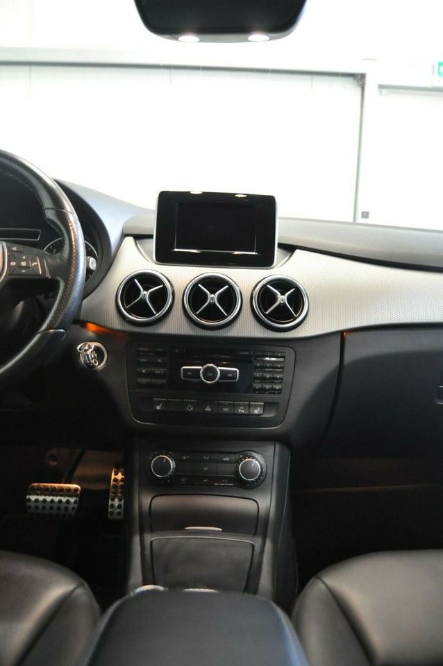 Mercedes-Benz B 220 CDI 'LEDER'NAVI'BI-XENON'SHZ' in Steinfeld