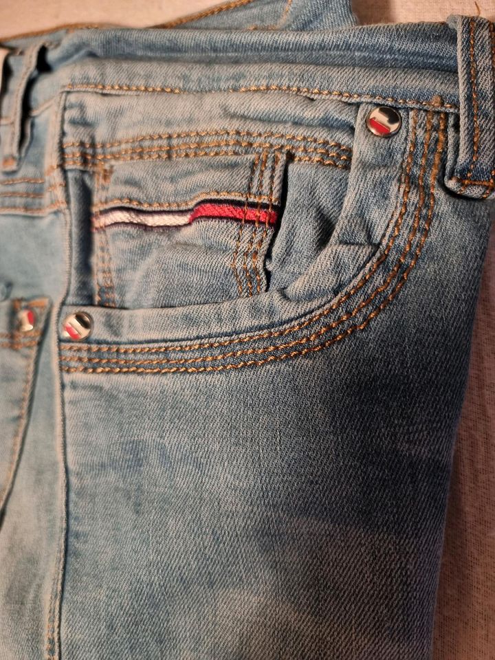 Tommy hilfiger denim herren short in Wolfsburg