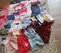 66 Teile Sommer Bekleidungspaket Mädchen Kleidung gr.110/116 Nordrhein-Westfalen - Solingen Vorschau