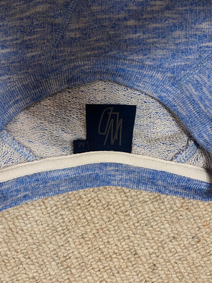 Blaues meliertes Sweatshirt mit Stick Details in Schwabach