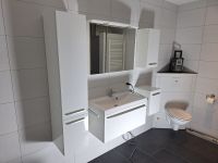 Badezimmer Garnitur, Badschränke, Waschbecken mit Spiegelschrank Niedersachsen - Lage (Dinkel) Vorschau