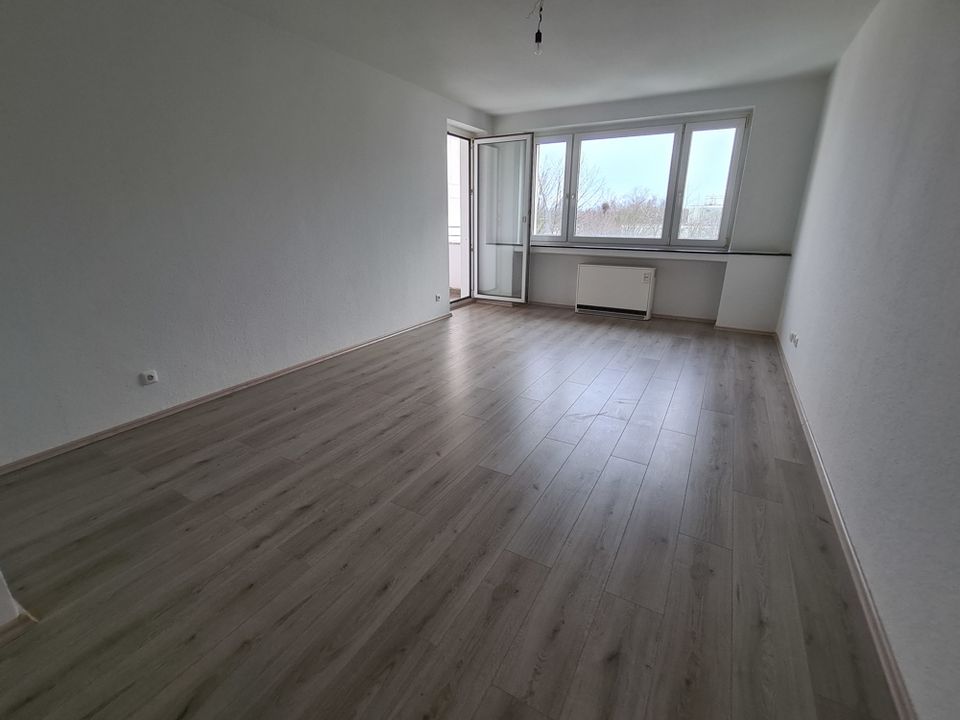 °Ein WOHNTRAUM für die ganze Familie° 3 Zimmer mit Balkon in der 4 Etage & Aufzug in Duisburg