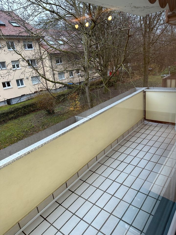 3-Zi Riegel a.K., gut geschnitten mit Balkon & 2 Stellplätze in Riegel