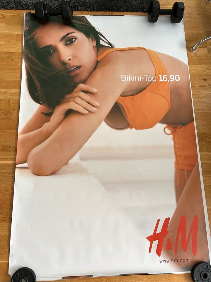 H&M Citylight Poster Serie, 22 Motive, Tyra Banks, Salma Hayek in Köln