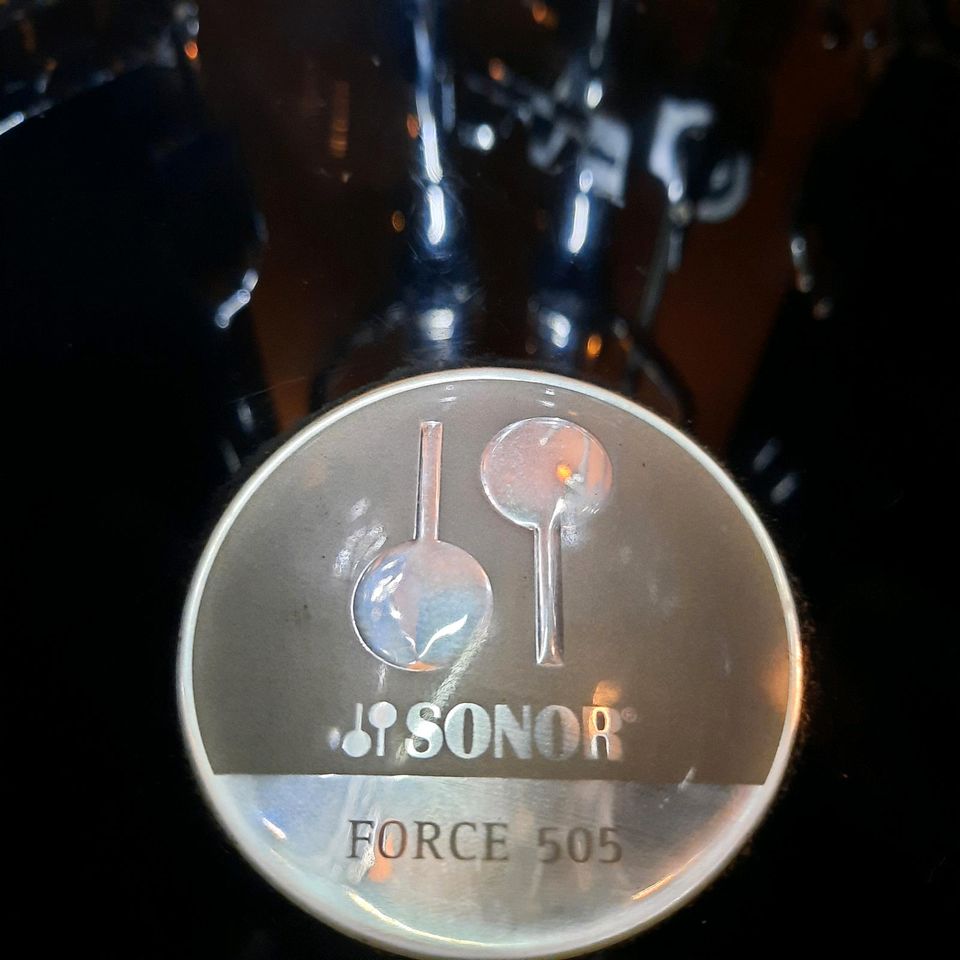 Schlagzeug- Sonor Force 505 Drumset in Overath