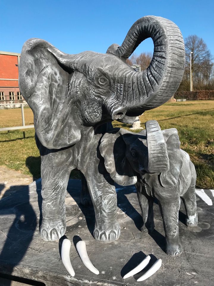 ‼️XL 120kg Elefant Elephant Elefantengruppe Elefanten Steinguss‼️ in Düsseldorf