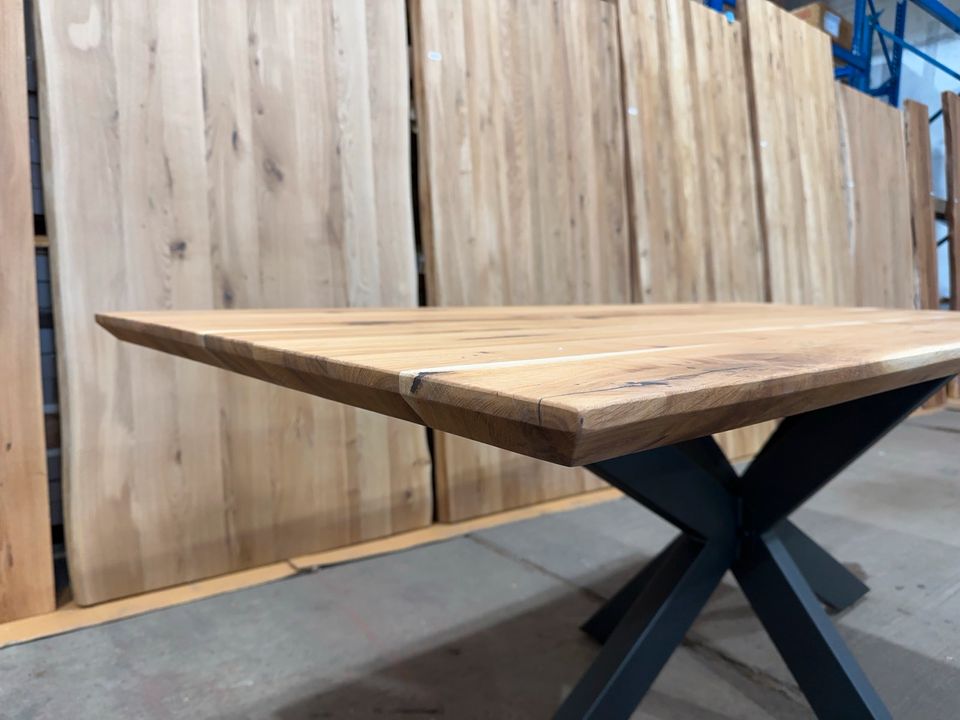 |Neue Lieferung|Eiche Tischplatten Massiv Tische Baumkante inkl Gestell Akazie VollHolz in Hamburg