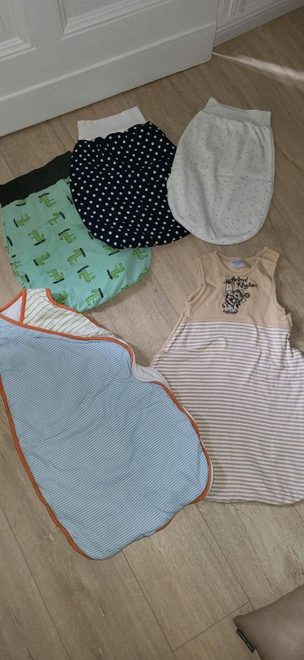 Mädchen Baby Set mit Windeln in Berlin