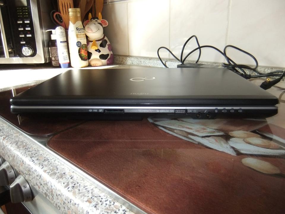 Fujitsu Lifebook E782 Intel Core i7 Win 10 16GB Ram 256 GB SSD in Wittmar