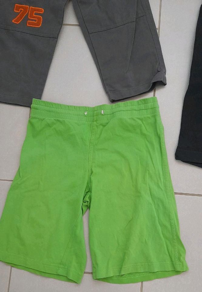 ❤️ 122/128 Sommerhose / kurze Hosen Jungs je 2,50€ in Saulheim