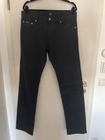 Hugo Boss Jeans in schwarz 33/34 wie neu. München - Bogenhausen Vorschau