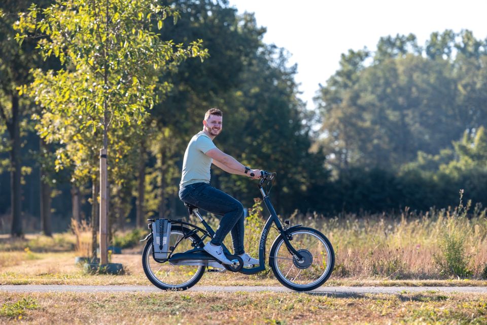 Van Raam "Balace 51 cm " Tiefeinsteiger Fahrrad mit E-Antrieb in Emden