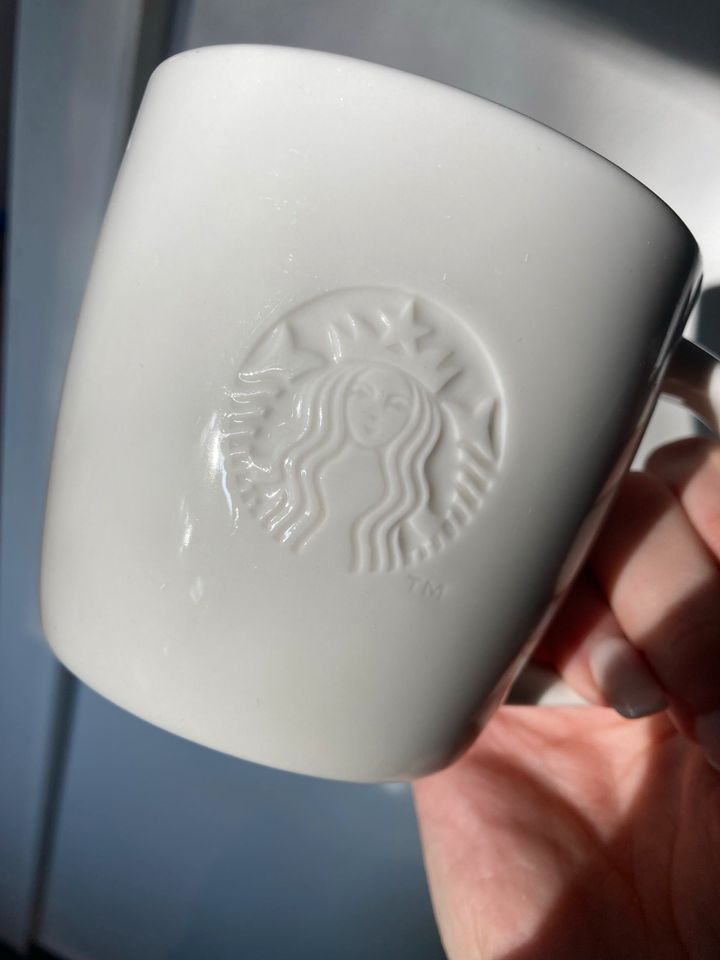 Starbucks Tasse weiß Köln in Niederzier