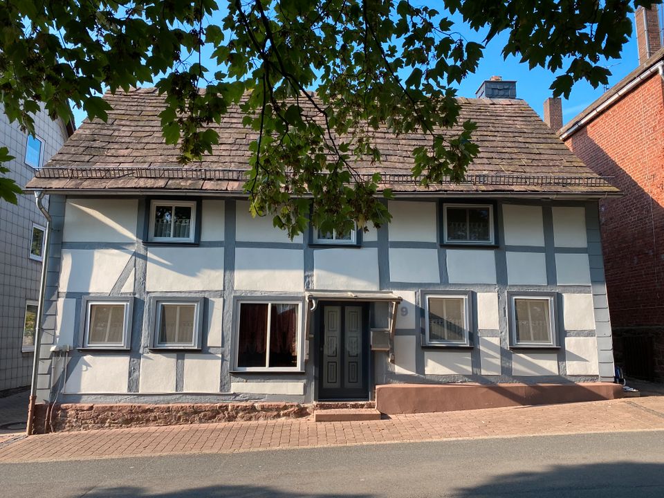 1-Familien-Fachwerkhaus mit Terrasse und Nebengebäuden in ruhiger Ortslage von Bevern in Bevern