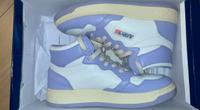 Autry, lila, guter Zustand, Lederschuhe, Neupreis 189€, Sneaker Rheinland-Pfalz - Betzdorf Vorschau
