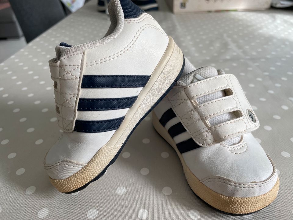 Kinderschuhe Babyschuhe Gr 20 Adidas in Nordrhein Westfalen