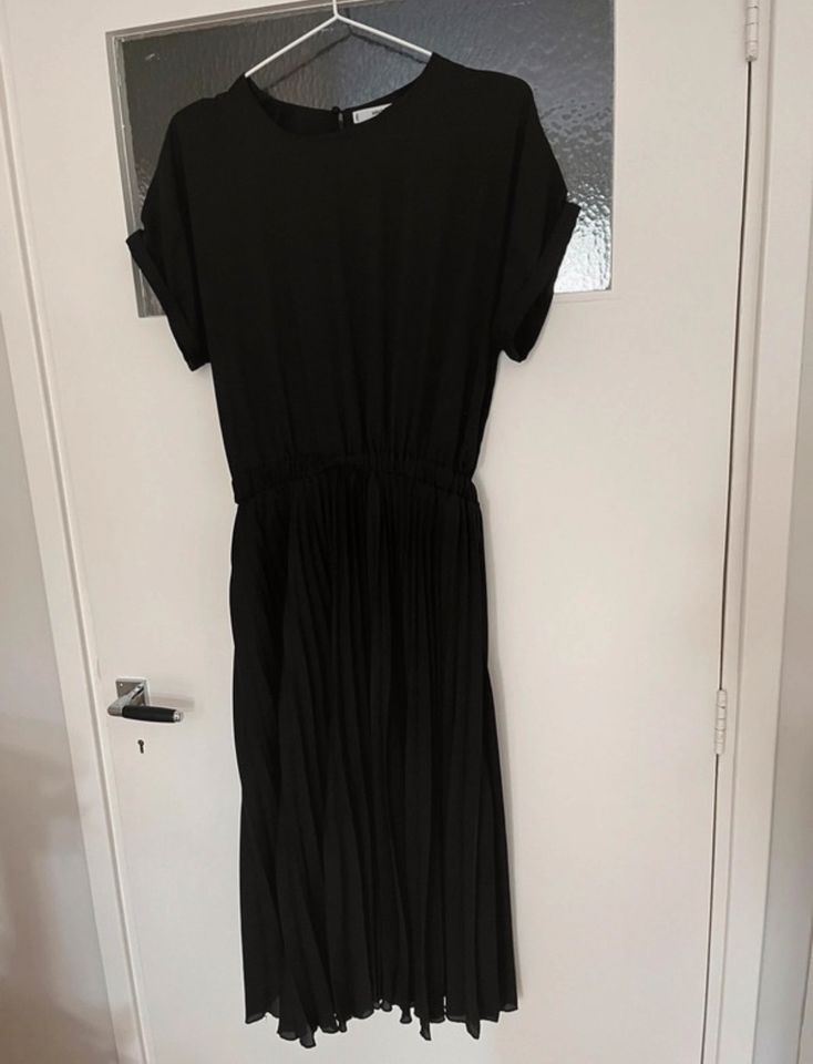 Kleiderpaket 60 Teile H&M Zara Asos Mango L XL XXL in Taunusstein