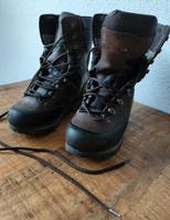 Wanderschuhe / Trekkingstiefel Hanwag Trapper Top GTX Größe 41,5 Stuttgart - Stuttgart-Nord Vorschau