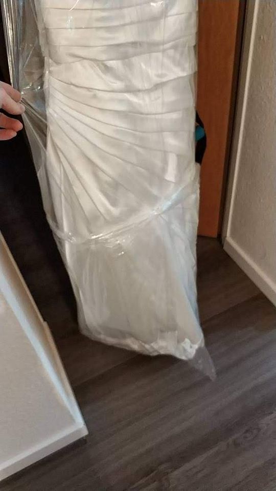 Mermaid ivory Brautkleid Größe 36, gereinigt in Solingen