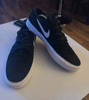 Nike SB in Schwarz Gr. 42 Essen - Essen-Stadtmitte Vorschau