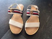 ⭐️Tommy Hilfiger Sandalen Gr.40⭐️ Hessen - Fuldabrück Vorschau