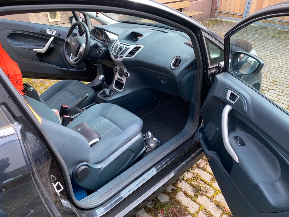 Ford Fiesta 1,6 tdci Titanium Ausstattung in Münster