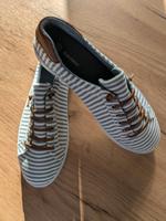 Damen-Sneaker gestreift NEU Bayern - Freising Vorschau