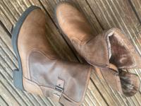 Esprit Damen Winterstiefel Top Größe 39 warm Gefüttert Nordrhein-Westfalen - Düren Vorschau