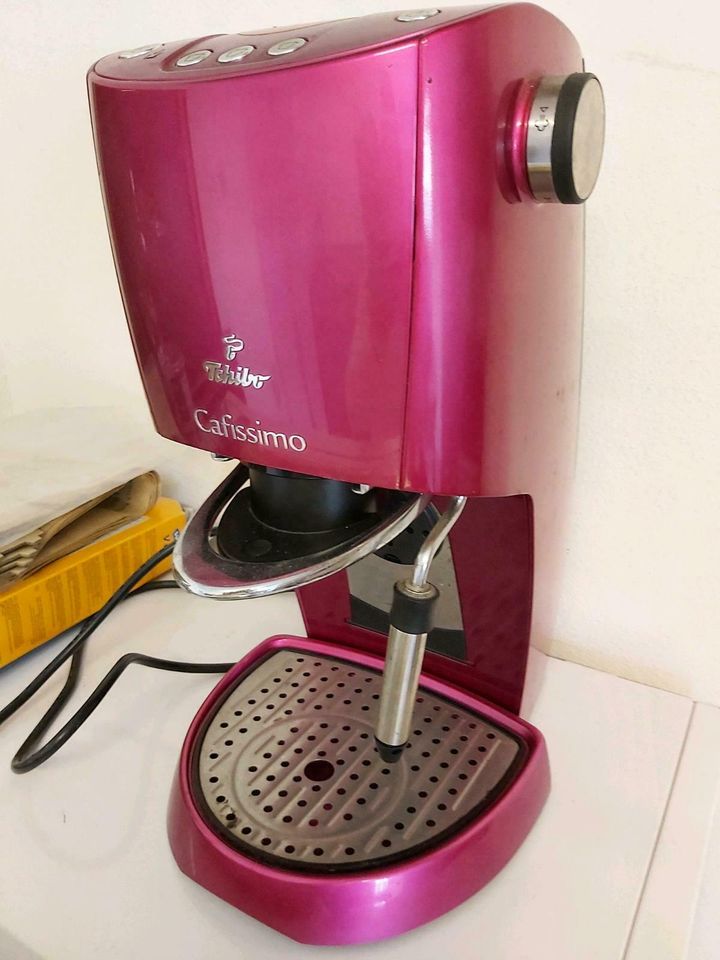 Cafissimo Kaffeemaschine Pink Rosa kaum benutzt in Nordrhein-Westfalen -  Schloß Holte-Stukenbrock | Kaffeemaschine & Espressomaschine gebraucht  kaufen | eBay Kleinanzeigen ist jetzt Kleinanzeigen