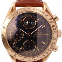 Omega Speedmaster Triple Date Gold an Lederband Ref 36213002 Nordrhein-Westfalen - Krefeld Vorschau