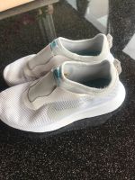 Nike Sneaker Damen weiß Größe 39 Saarland - Völklingen Vorschau