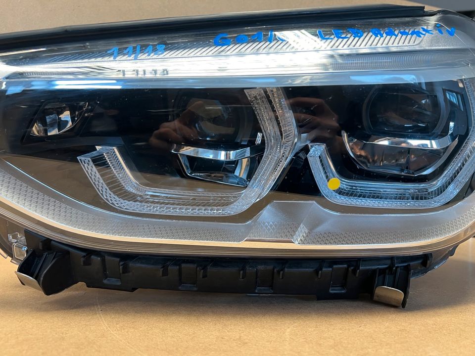BMW x3 G01/G02 LED Adaptive Scheinwerfer Links in Bottrop