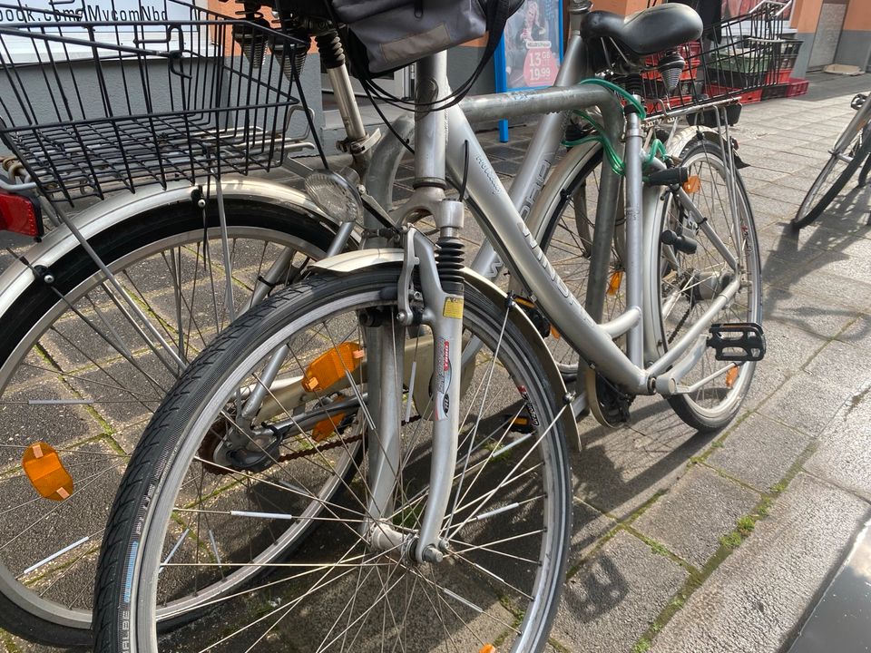 2 Fahrräder zu verkaufen in Schwabach