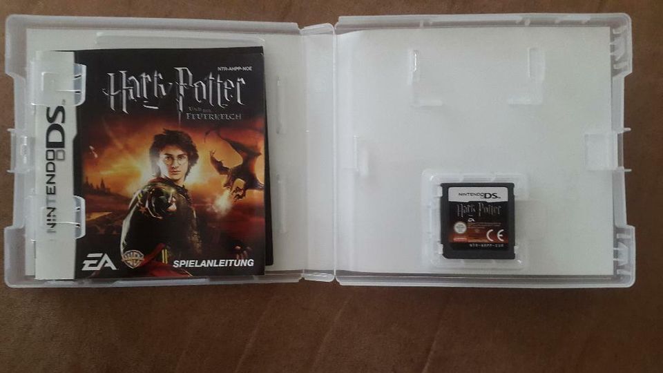 2 Spiele für Nintendo DS (Nintendogs & Harry Potter) in Seligenstadt