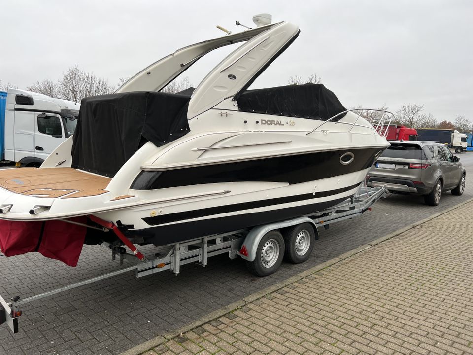 Doral 250 SE / Monticello Motoryacht / Motorboot trailerbar TOP!! in Hohen Neuendorf