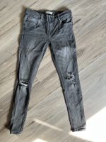 Graue Jeans von Zara, Gr. 38 Niedersachsen - Jesteburg Vorschau