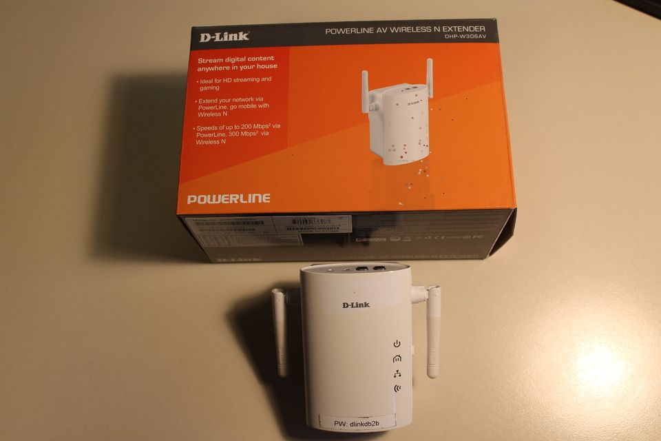 D-Link Powerlanadapter mit W-Lan DHP-W306AV (mit Macken) in Meinheim