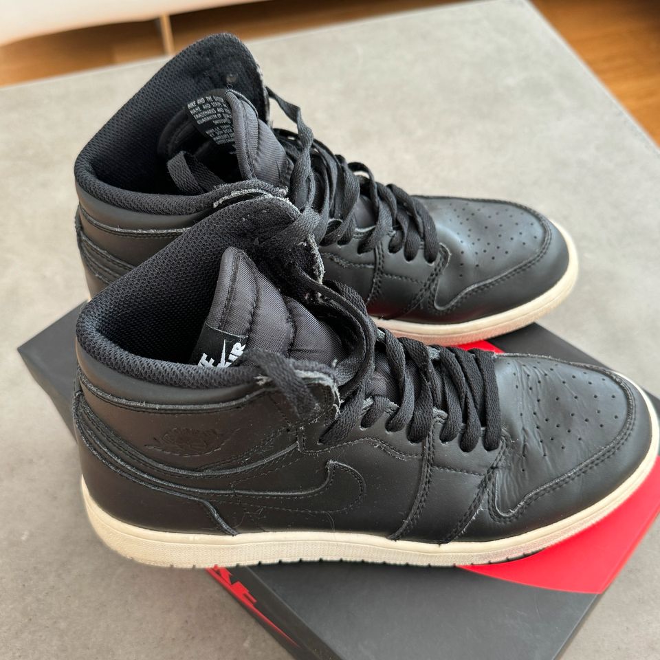 Jordan 1 “Cyber Monday” - US7 in Schönaich