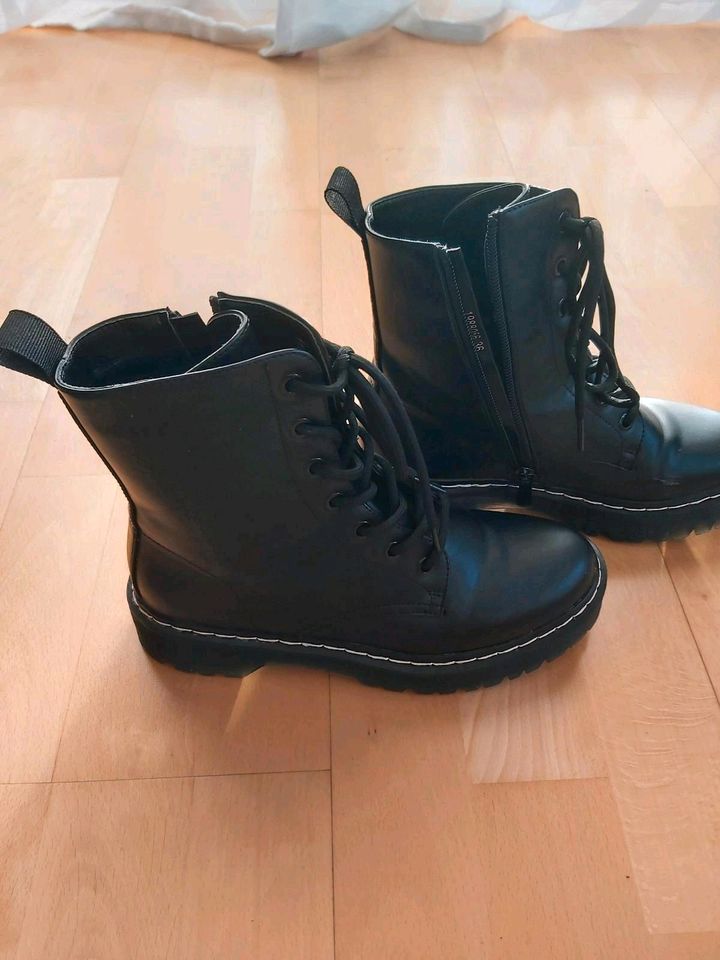 Damen Stiefel Boots, schwarz  Größe 36, la Strada in Neuhausen