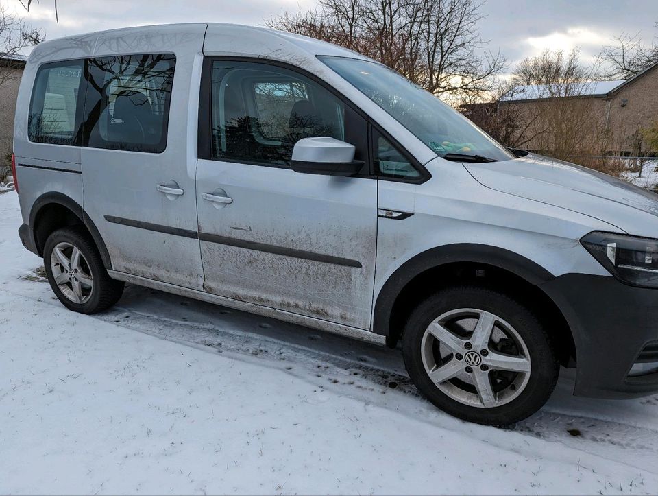 VW Caddy allrad 4Motion SEIKEL alltrack 2ltr TDI in Berlin