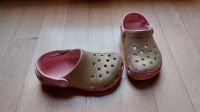 Crocs Kinder Gr 10 mit Goldglitter München - Hadern Vorschau