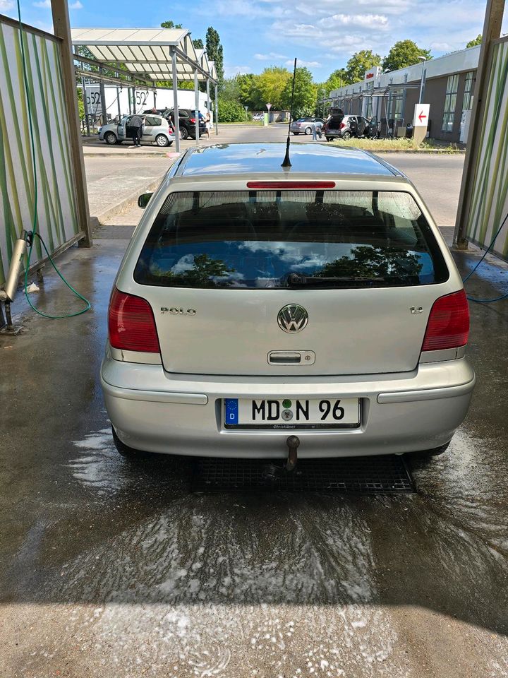 Volkswagen polo 1.4 Automatik in Magdeburg
