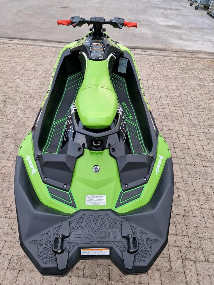 Seadoo Spark 3 Up Trixx 90 PS Jetski in Goch