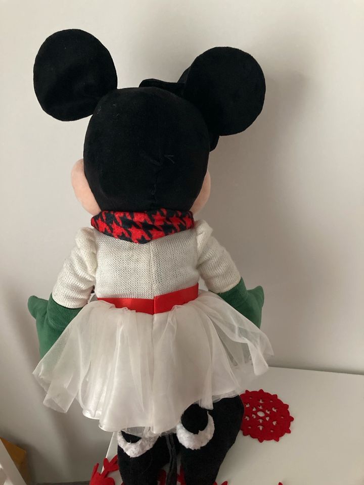 Disney Plüschtier  minnie Maus groß Selbststehend in Krostitz